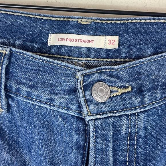 Levi’s Low Pro Straight Distressed Busted Knee Jeans Womens Size 32 Dark Wash - Picture 4 of 8